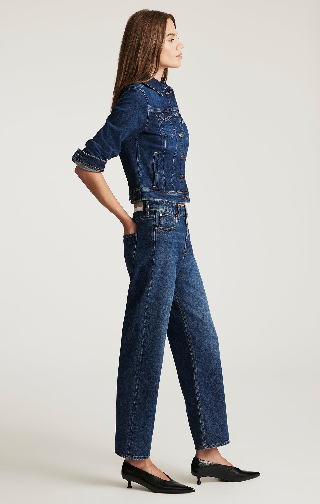 SAVANNAH STRAIGHT LEG IN DEEP BRUSHED CLASSIC DENIM - Mavi Jeans