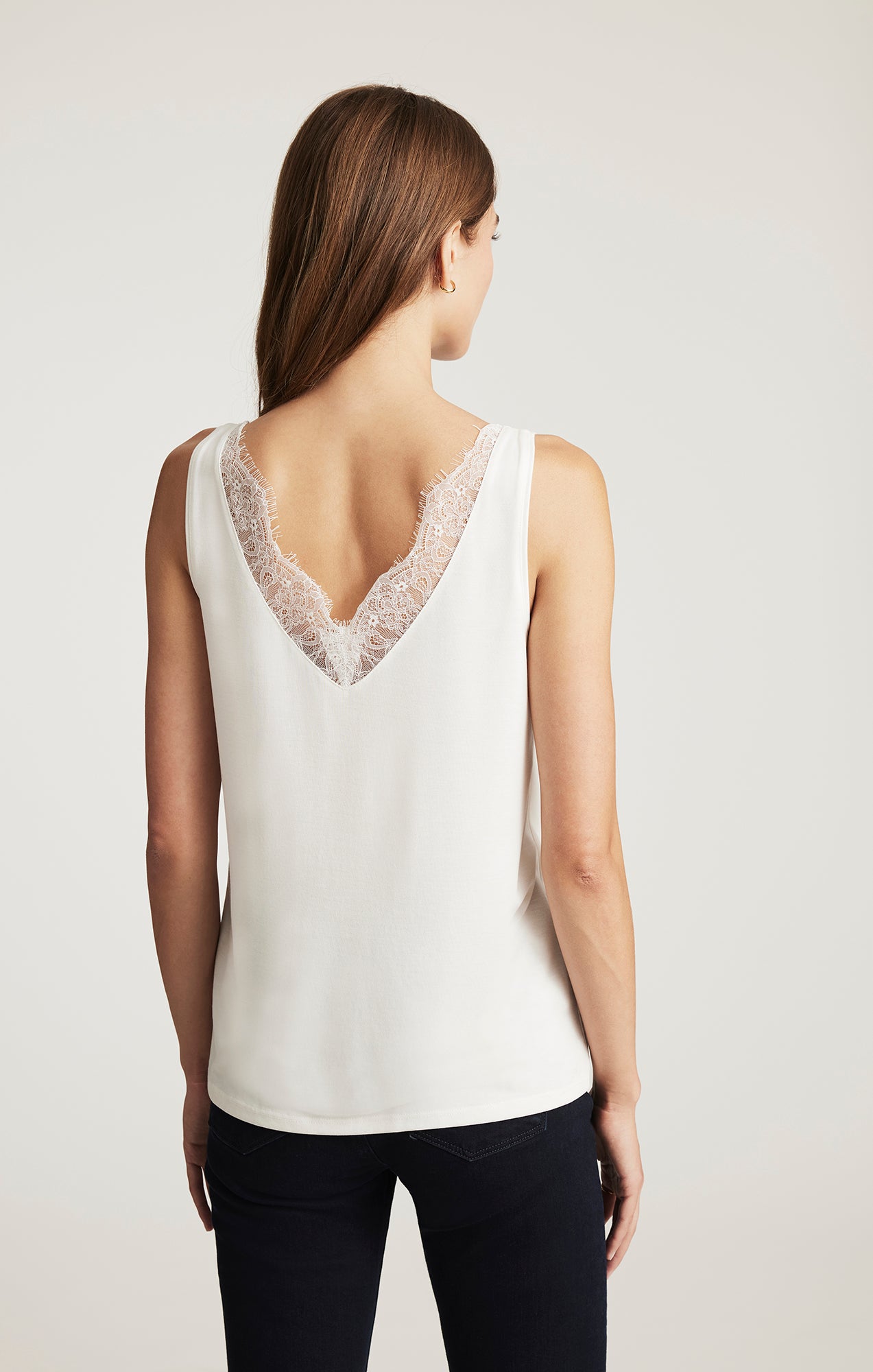 LUXE TOUCH TENCEL™ LACE TANK TOP IN ANTIQUE WHITE