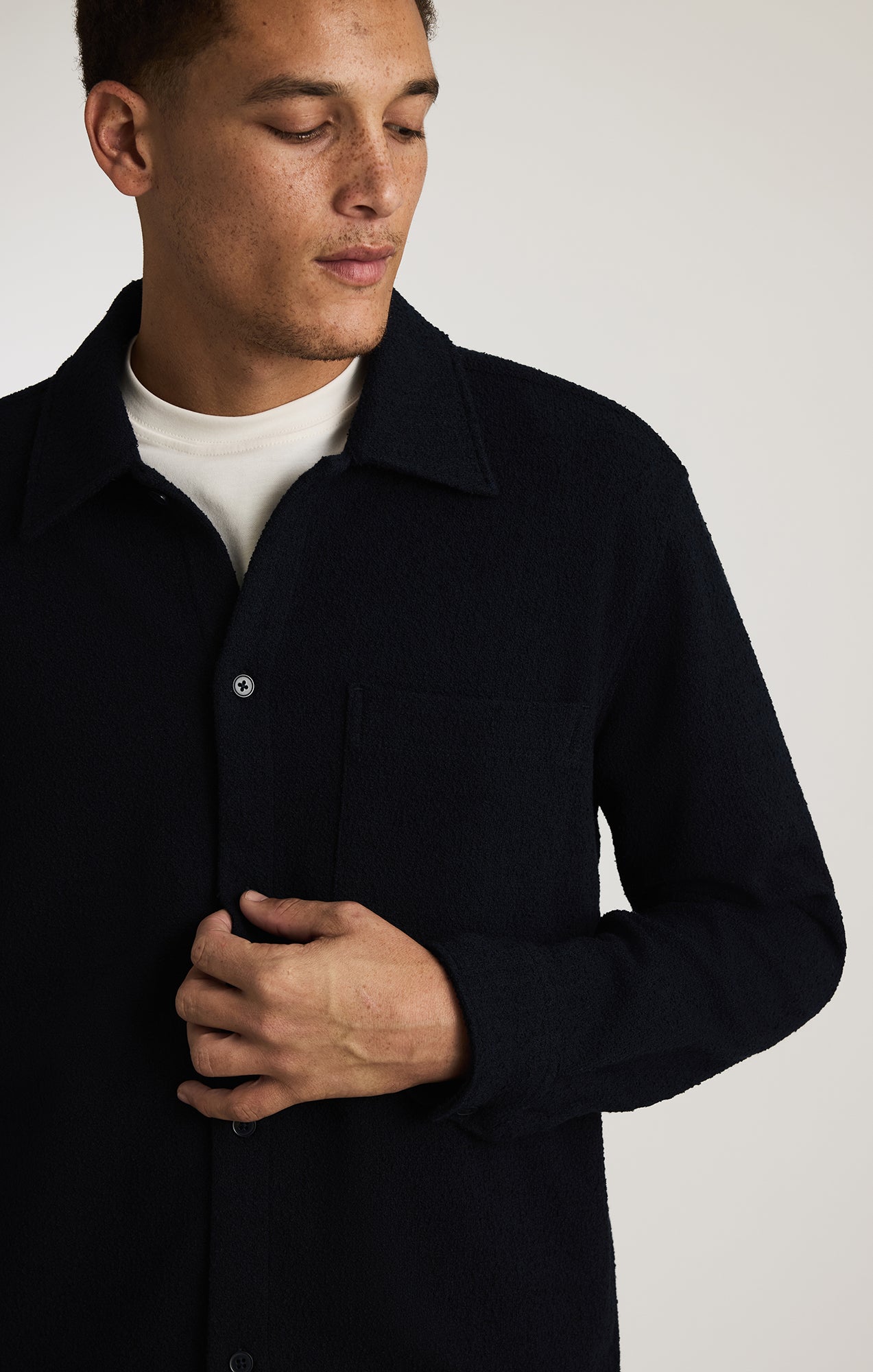 ONE POCKET BUTTON-UP SHIRT IN NIGHT SKY