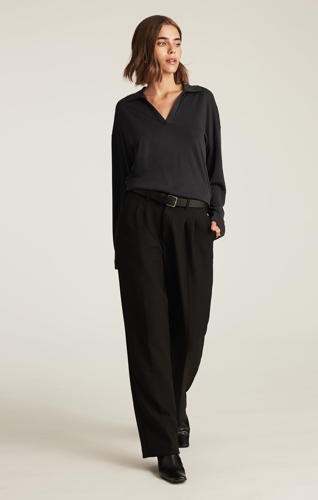LUXE TOUCH TENCEL™ V-NECK T-SHIRT IN BLACK