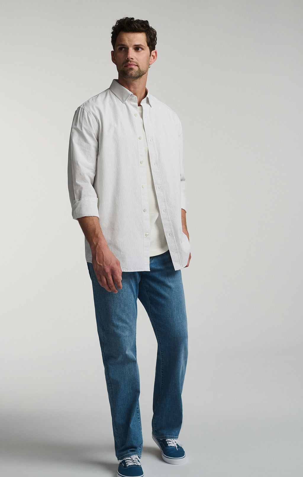 LONG SLEEVE BUTTON-UP SHIRT IN BLACK IRIS - Mavi Jeans