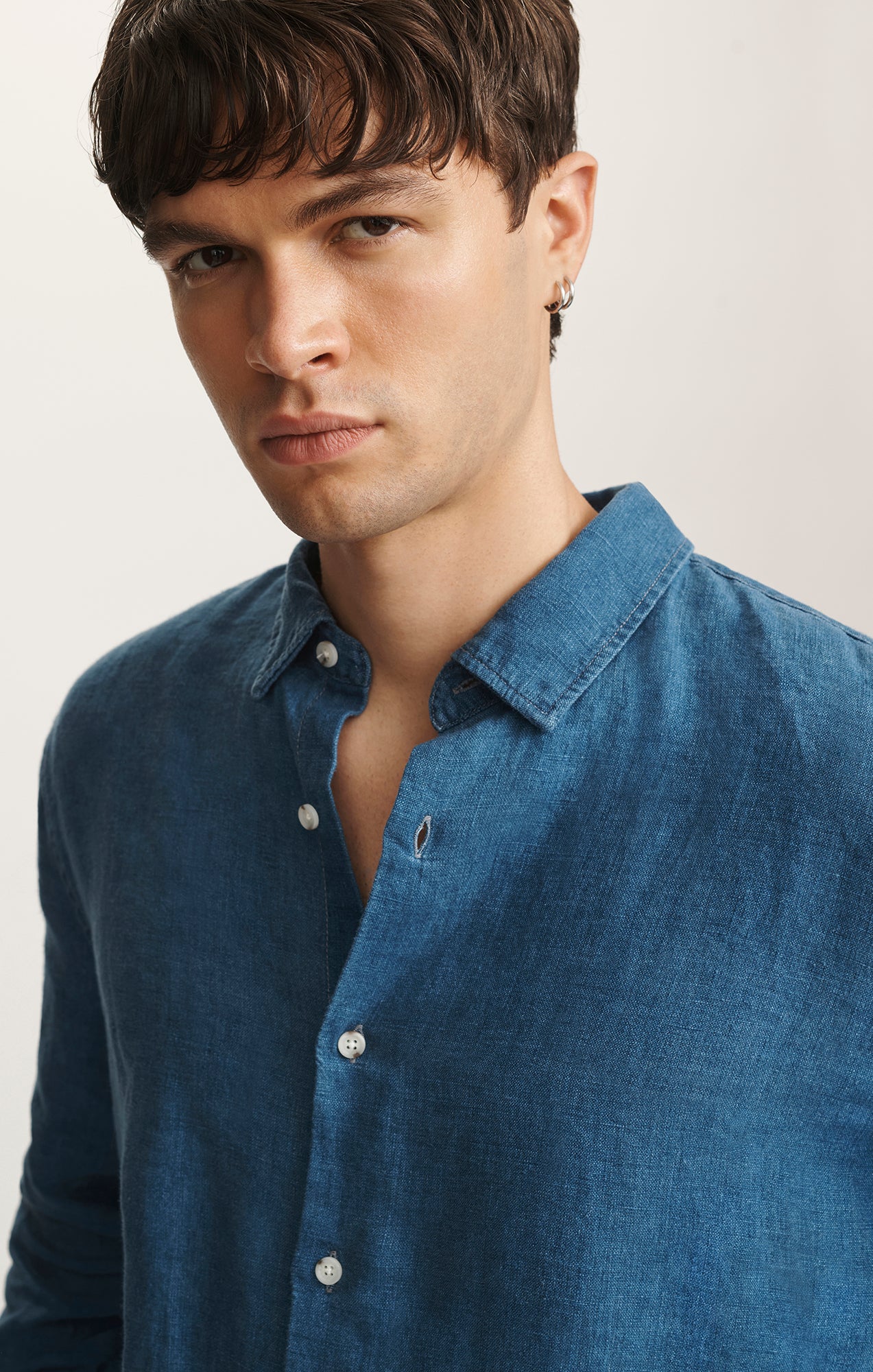 LINEN LONG SLEEVE BUTTON-UP SHIRT IN INDIGO - Mavi Jeans