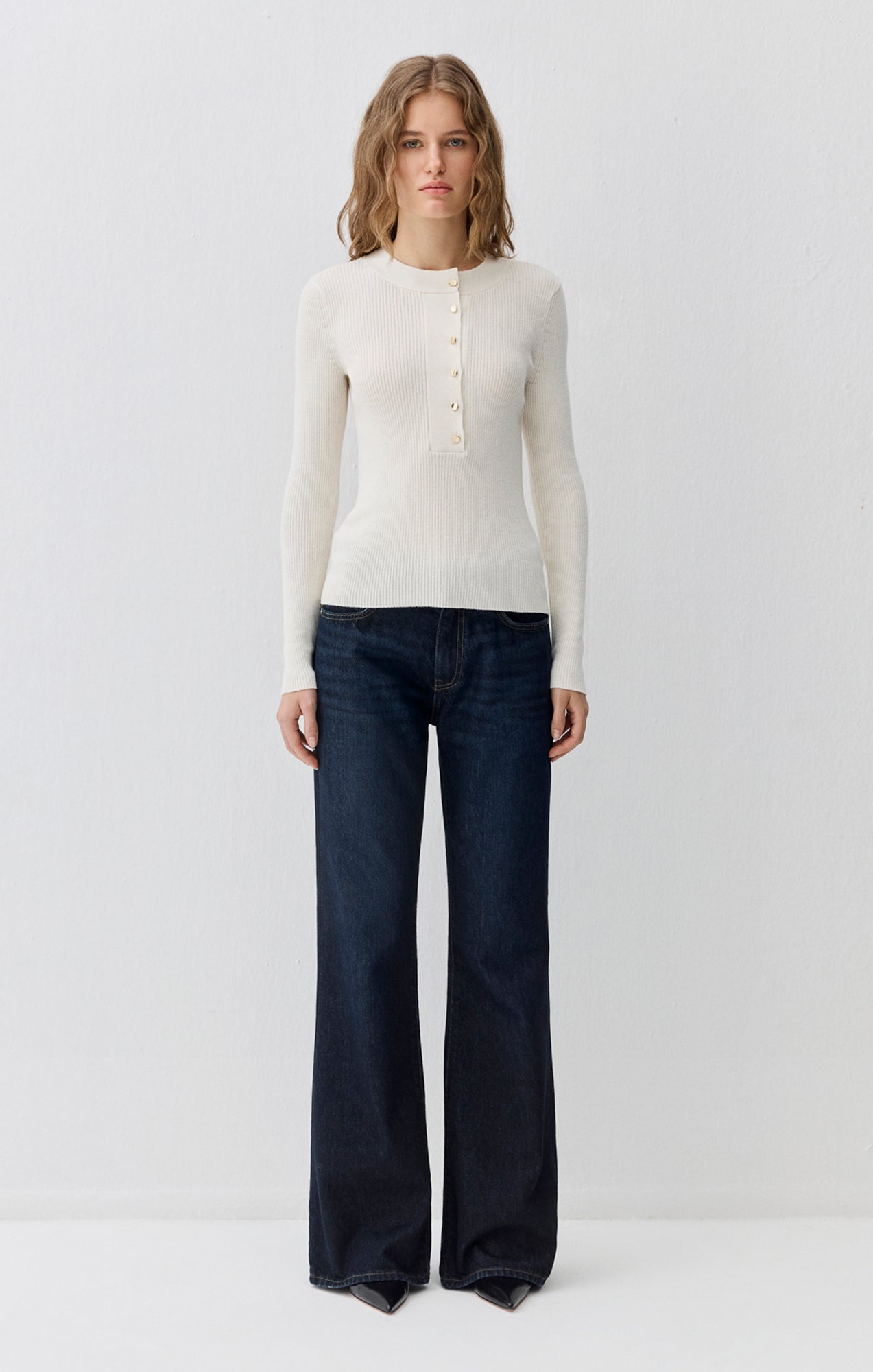 EDITION BUTTON-FRONT SWEATER IN ANTIQUE WHITE