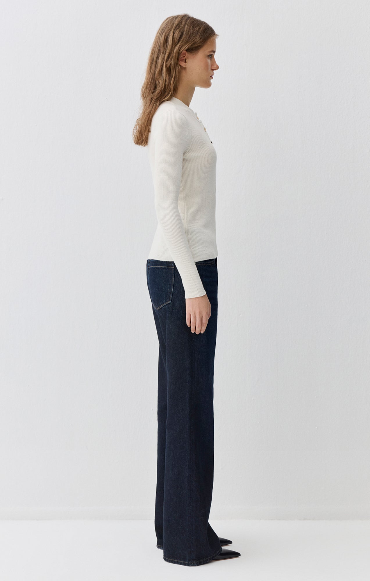 EDITION BUTTON-FRONT SWEATER IN ANTIQUE WHITE