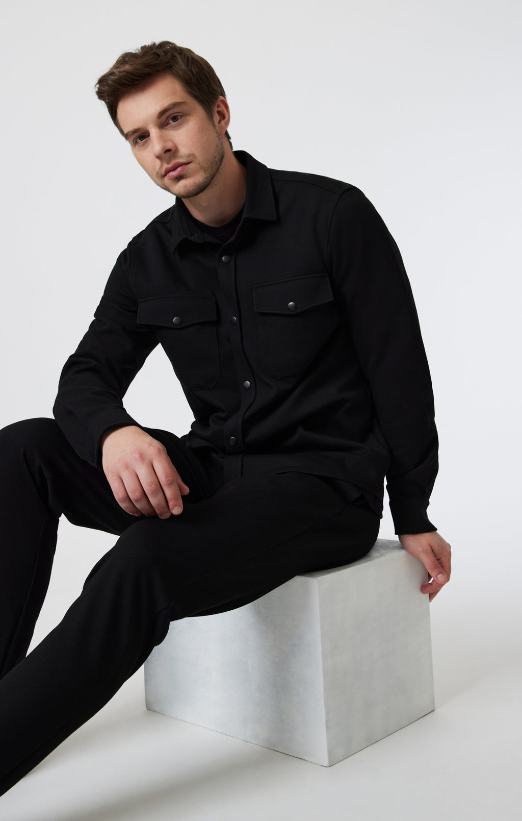 DOUBLE POCKET SNAP-BUTTON SHIRT IN BLACK - Mavi Jeans