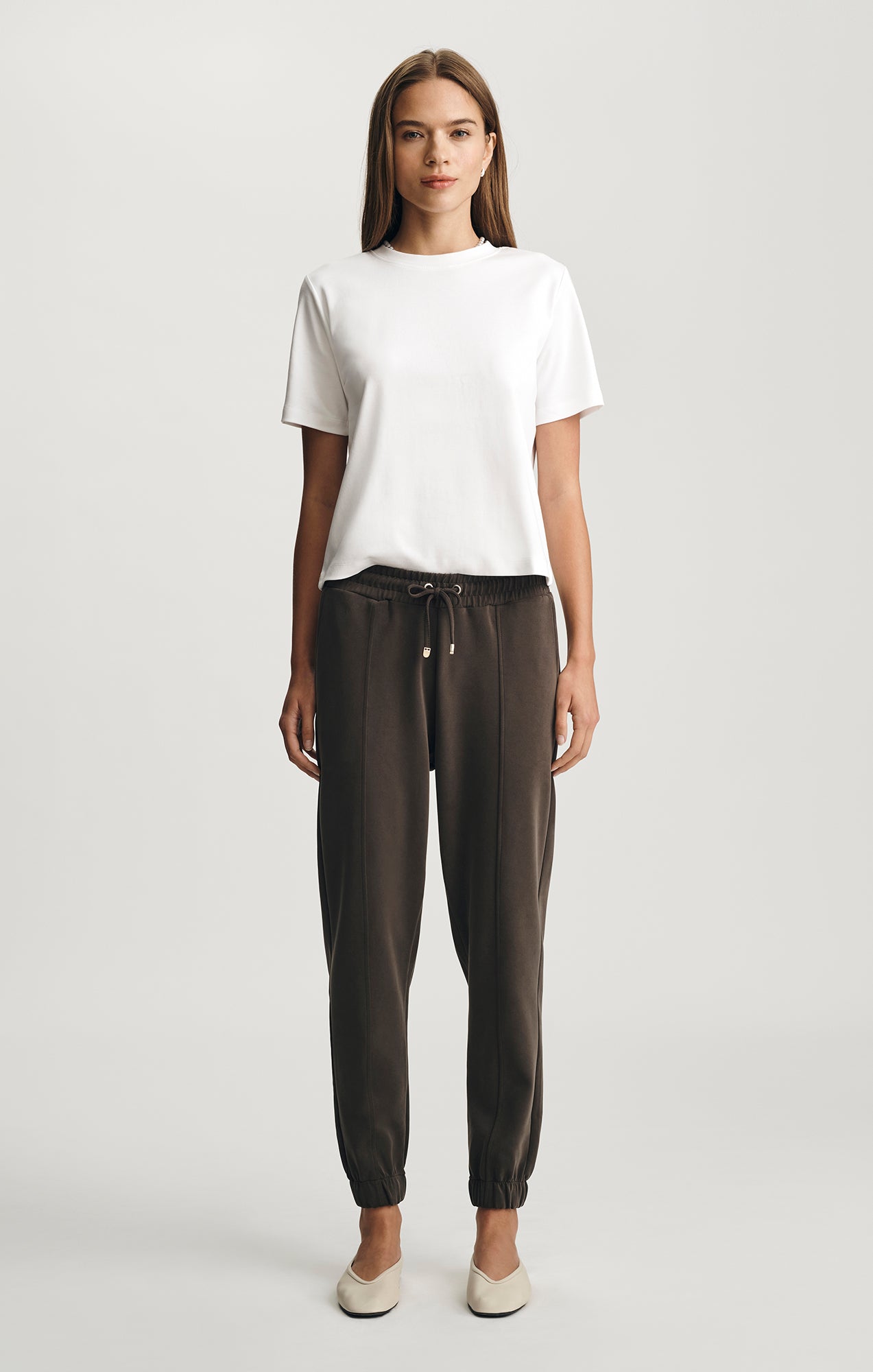LUXE TOUCH TENCEL™ SWEATPANTS IN DELICIOSO - Mavi Jeans
