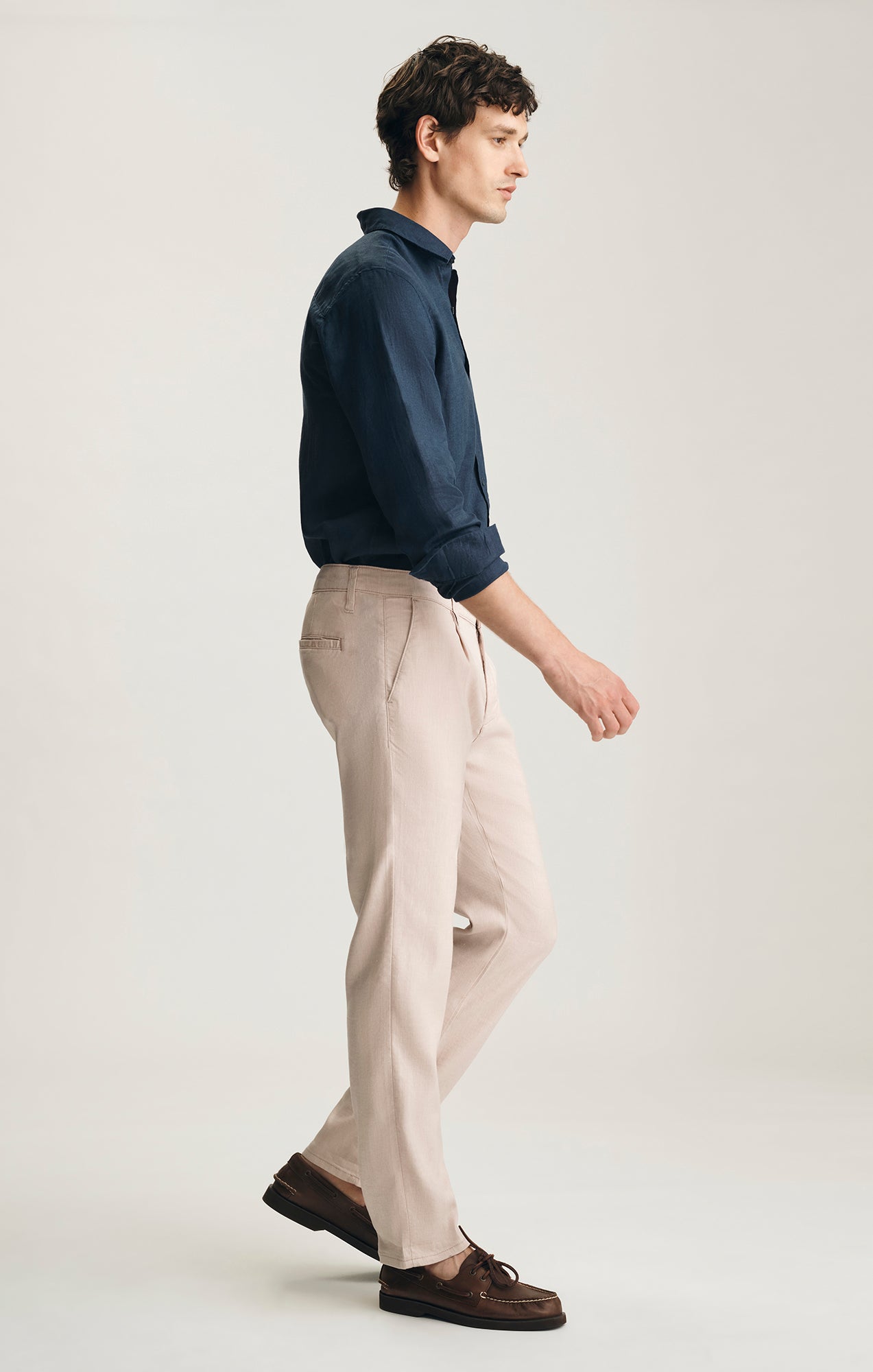 WILL PLEATED STRAIGHT CHINO IN CREAM LINEN - Mavi Jeans