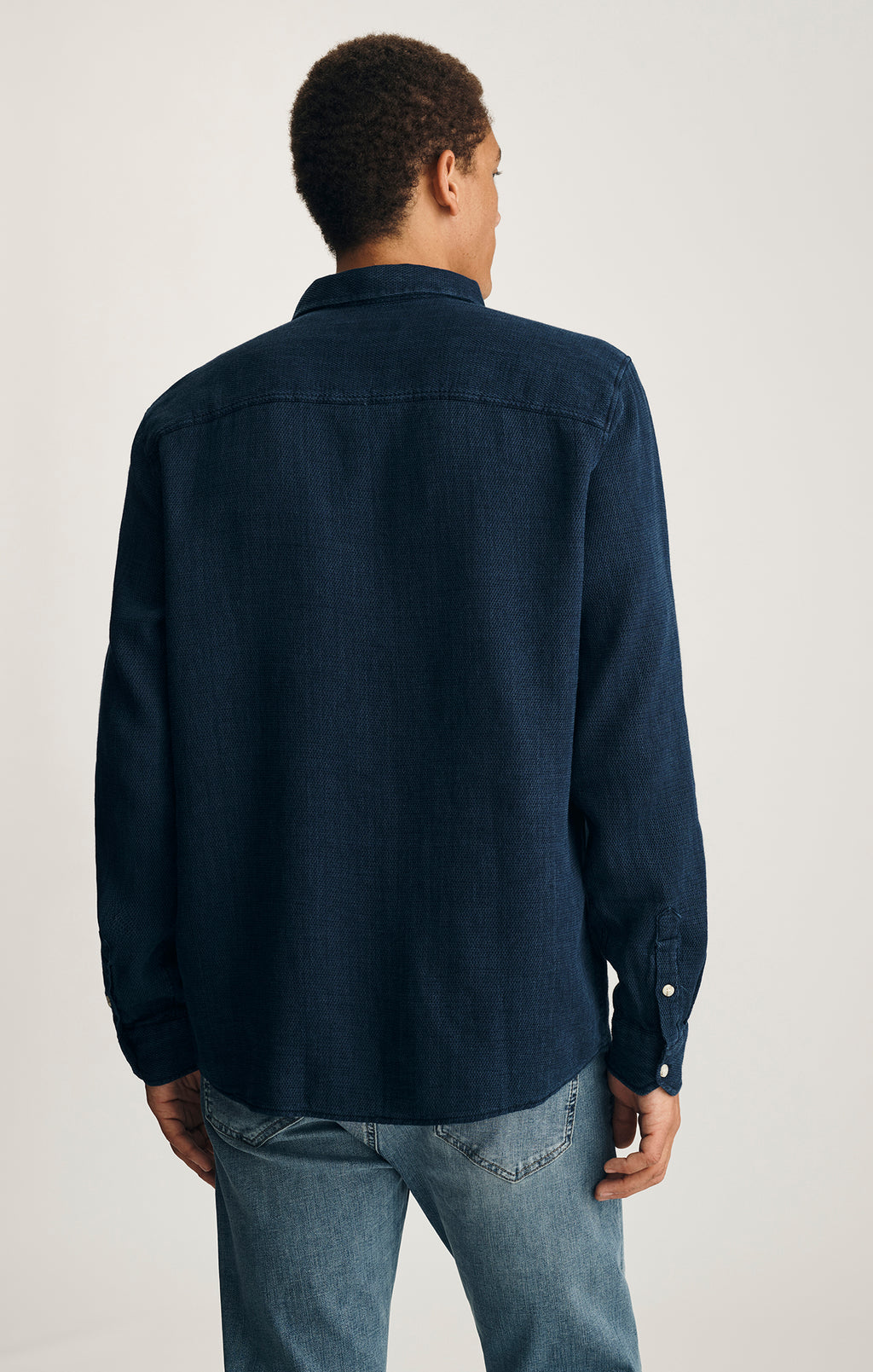 LONG SLEEVE BUTTON-UP SHIRT IN INDIGO