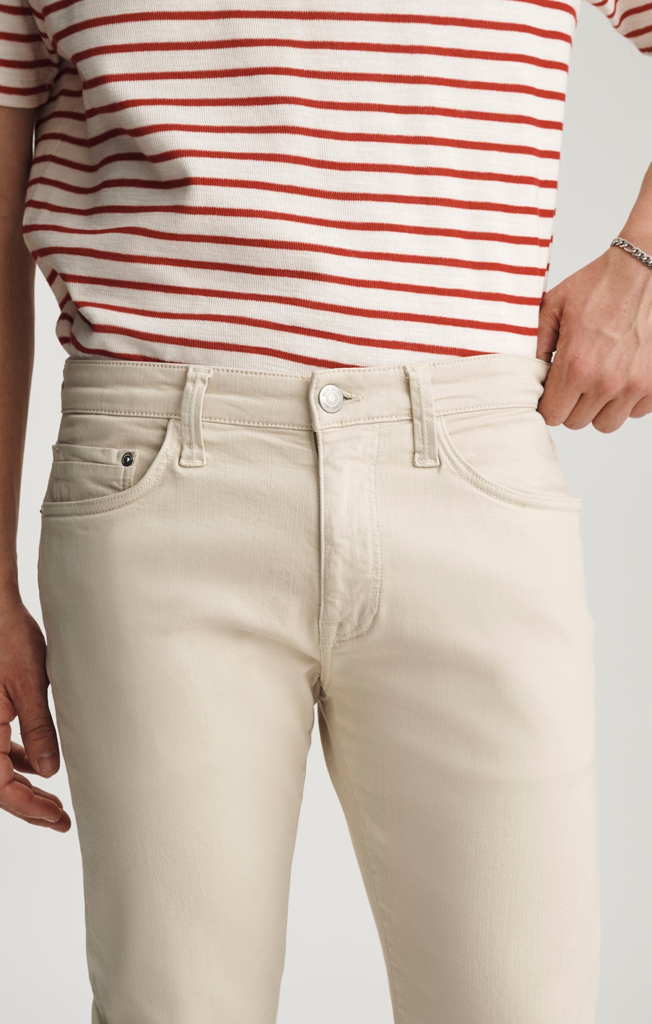 MARCUS SLIM STRAIGHT LEG IN WHITE DOWN SUPERMOVE - Mavi Jeans
