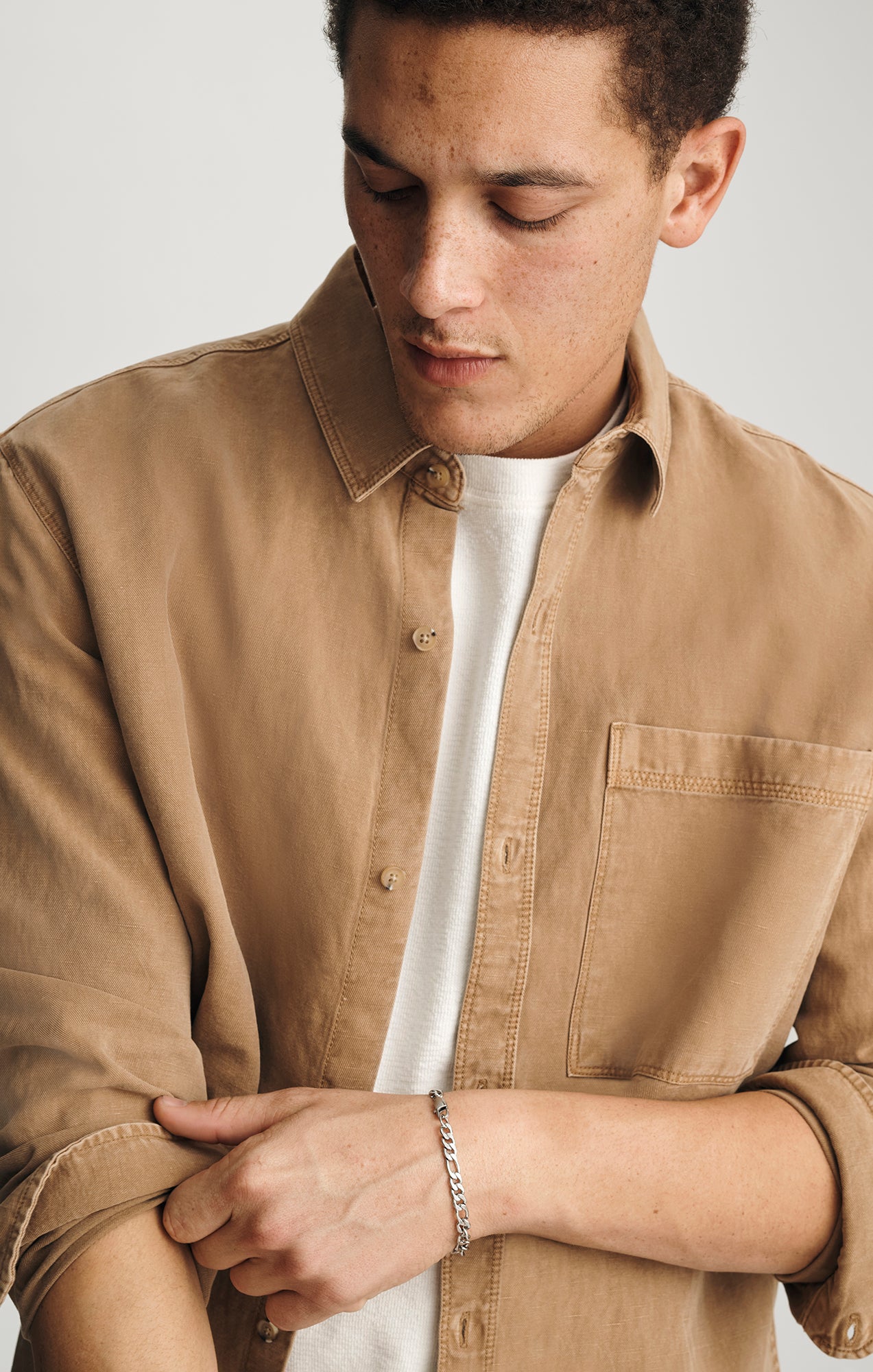 TENCEL™ ONE POCKET BUTTON-UP SHIRT IN TIGER'S EYE - Mavi Jeans
