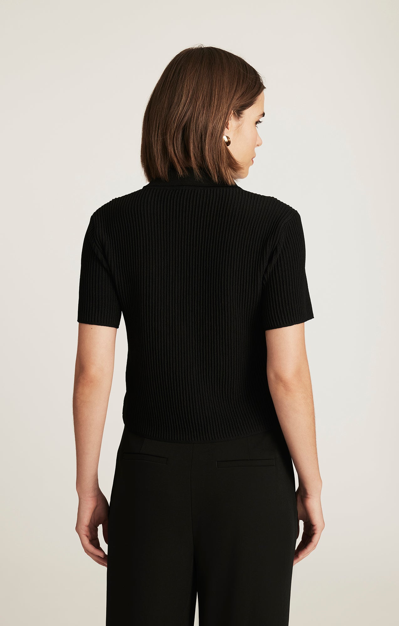 EDITION SHORT SLEEVE FULL ZIP SWEATER IN BLACK