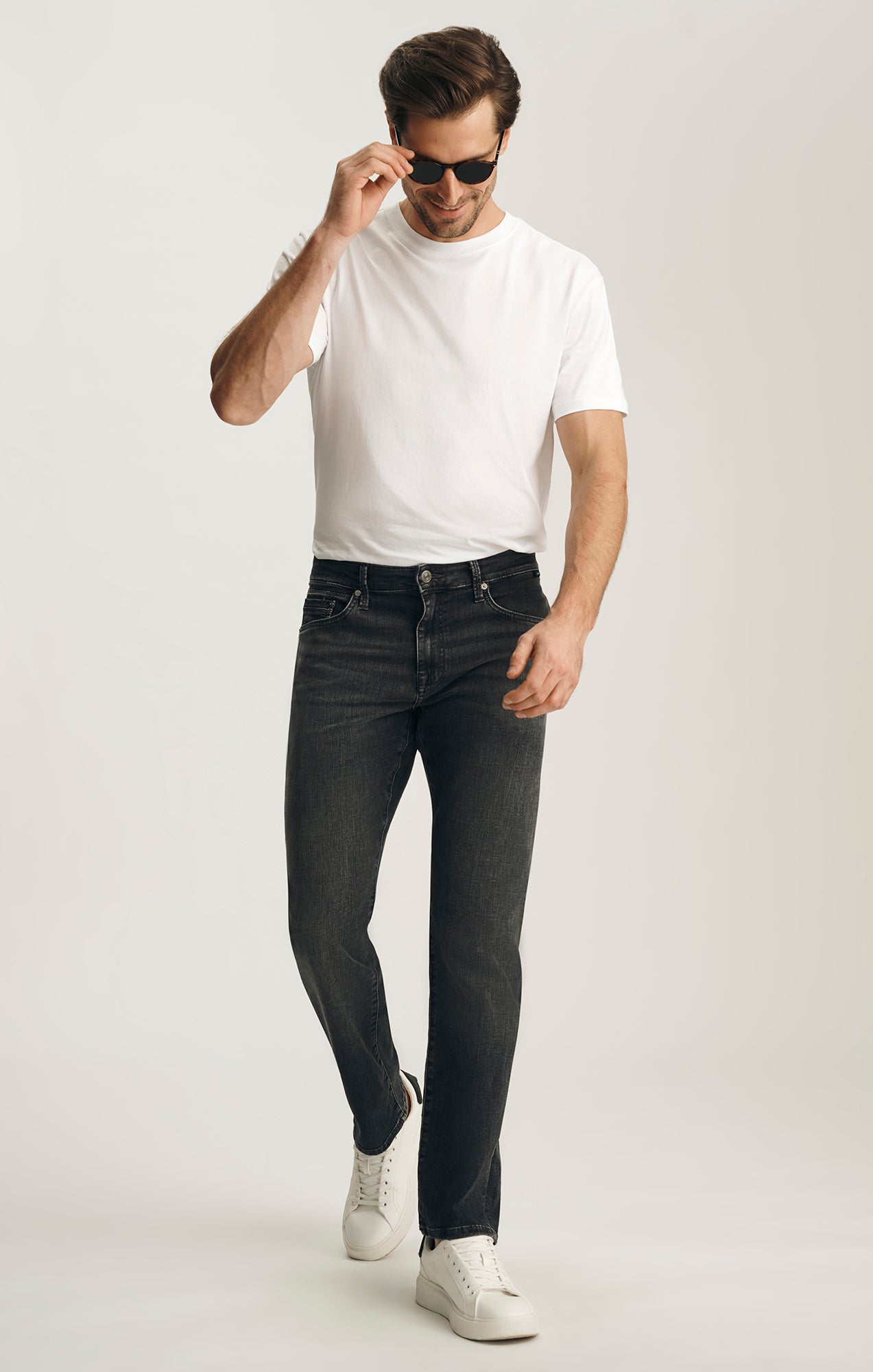 ZACH STRAIGHT LEG IN SMOKE ORGANIC VINTAGE