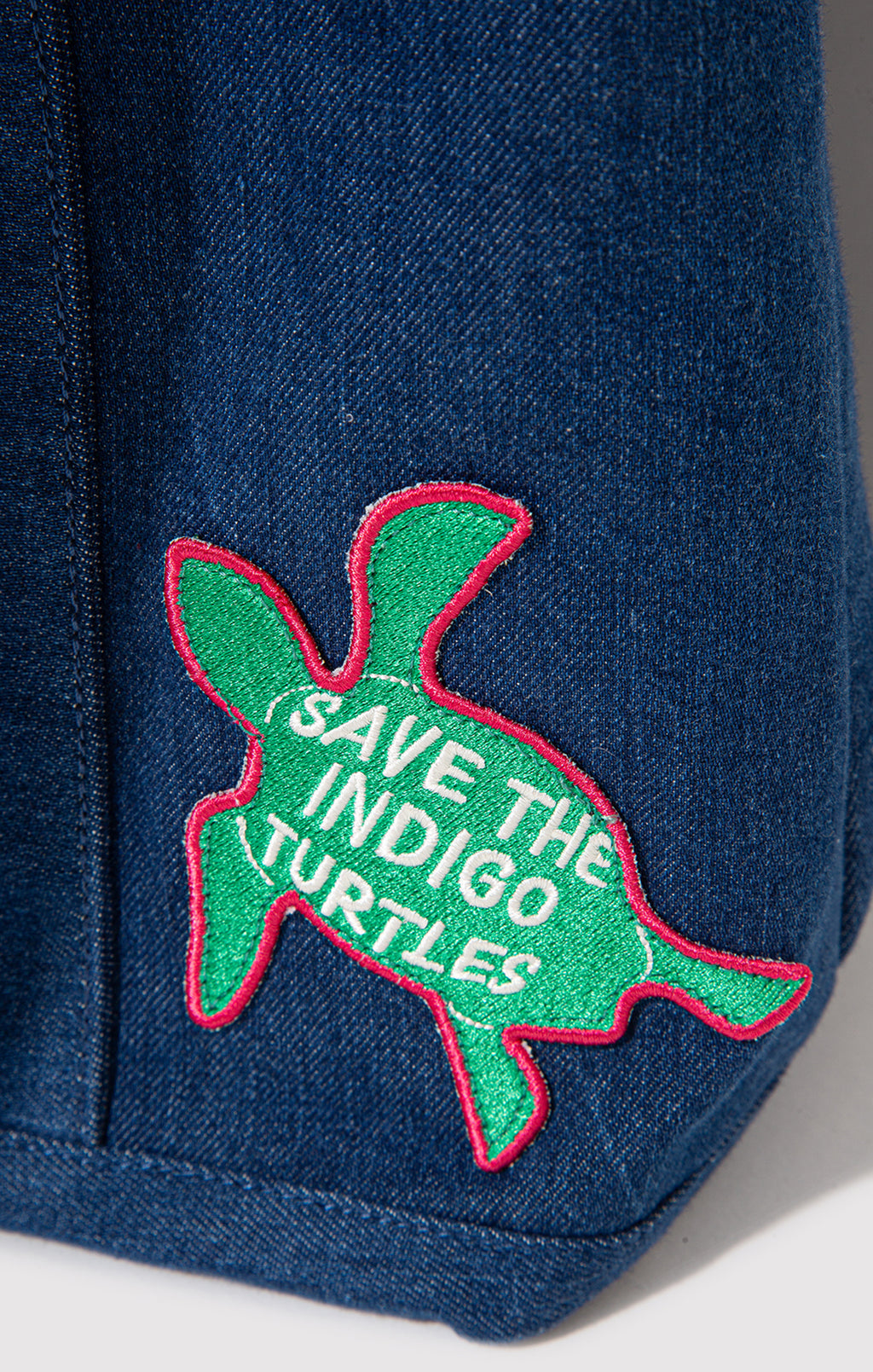 INDIGO TURTLES DENIM TOTE BAG IN LIGHT BLUE - Mavi Jeans