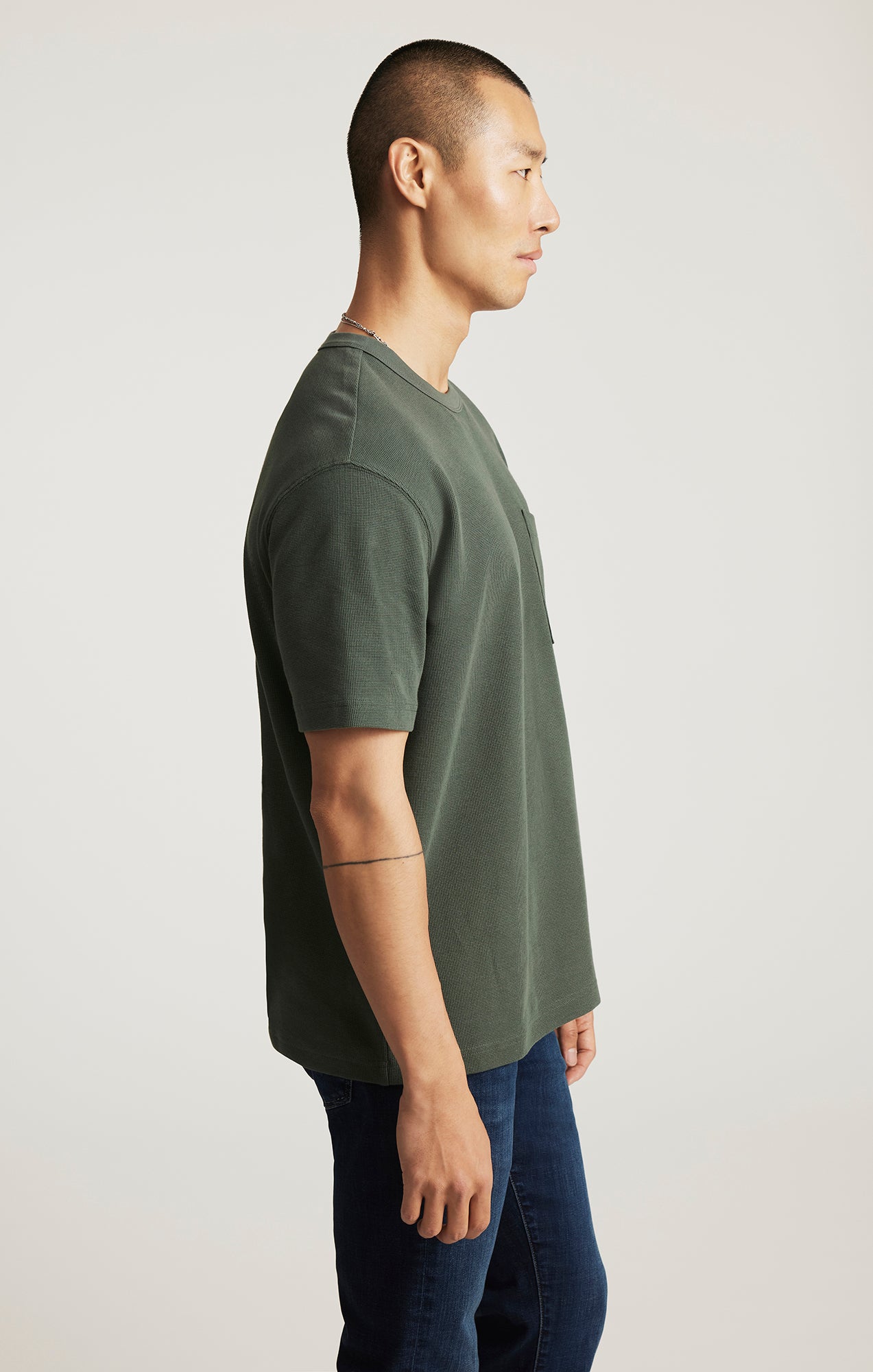 EDITION POCKET T-SHIRT IN URBAN CHIC - Mavi Jeans