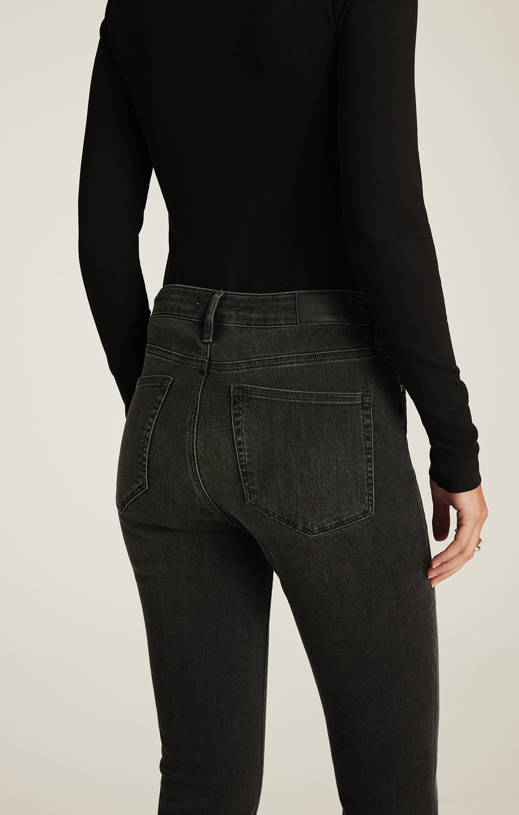 KATHLEEN SLIM BOYFRIEND IN SMOKE BRUSHED FEATHER BLUE - Mavi Jeans