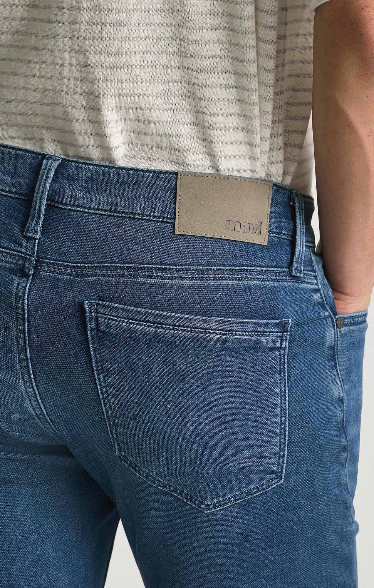 JAKE SLIM LEG IN MID EXPLORER