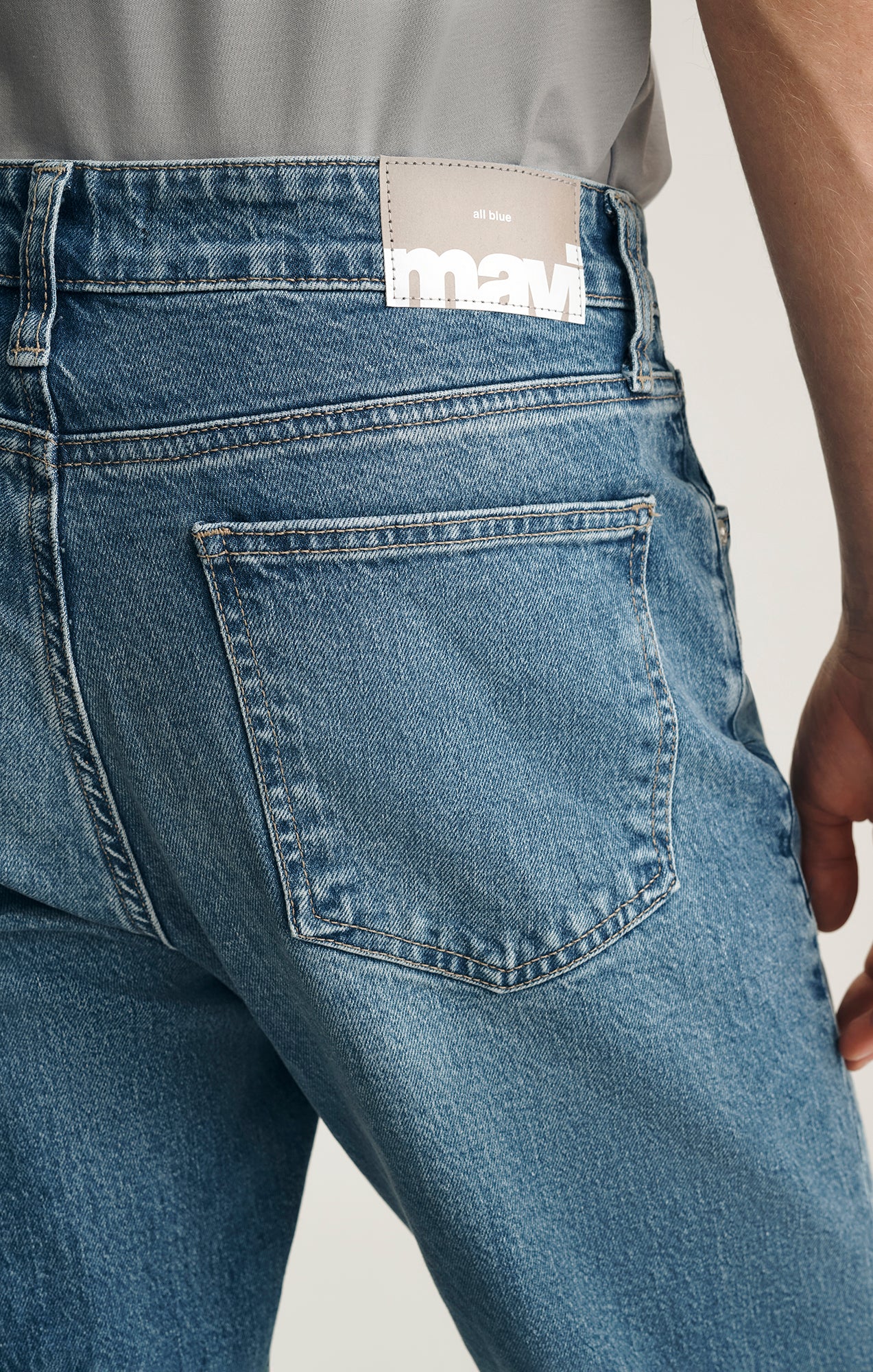 ZACH STRAIGHT LEG IN MID BRUSHED CLASSIC BLUE - Mavi Jeans