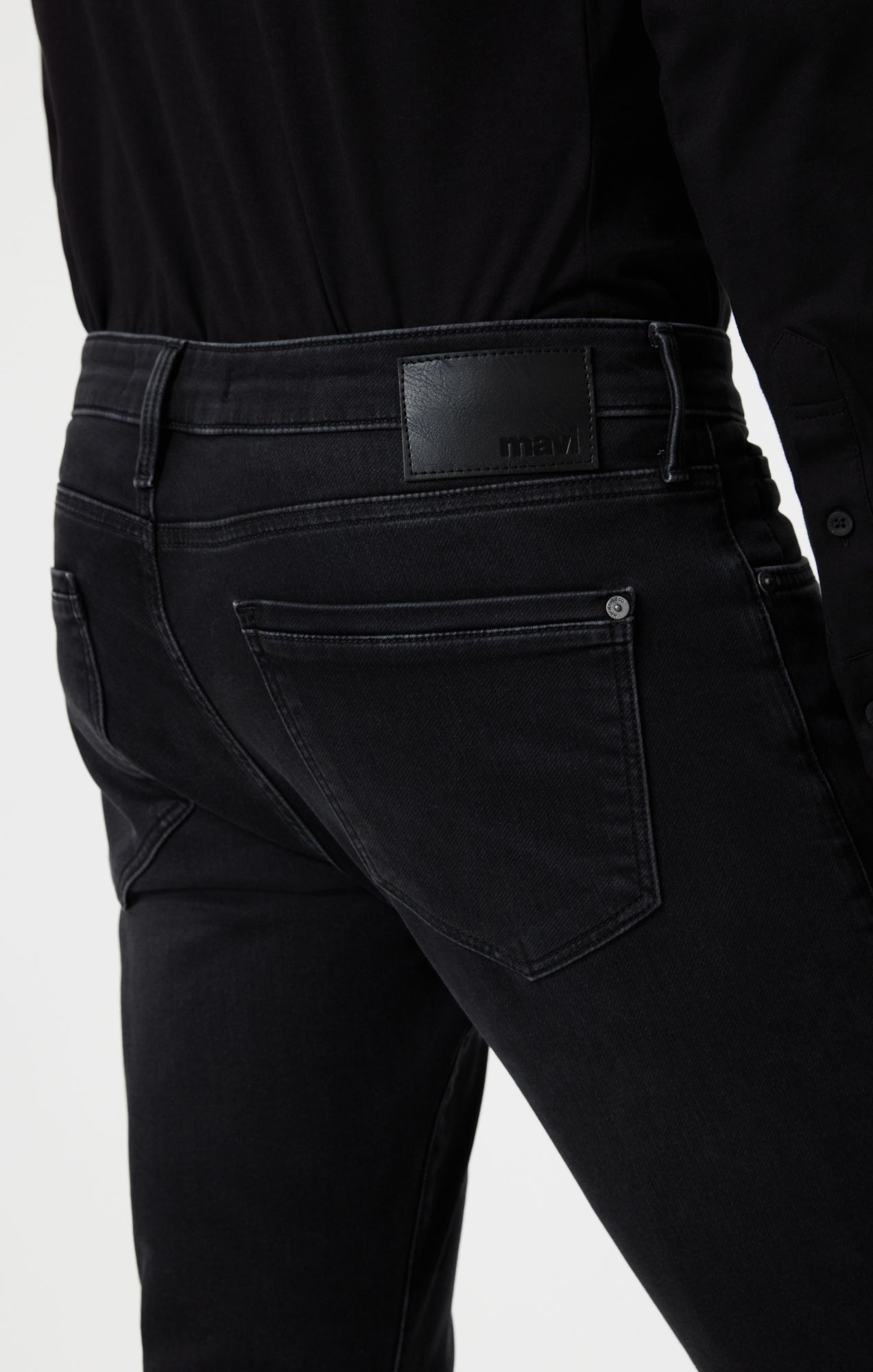 JAKE SLIM LEG IN DEEP SMOKE ATHLETIC - Mavi Jeans