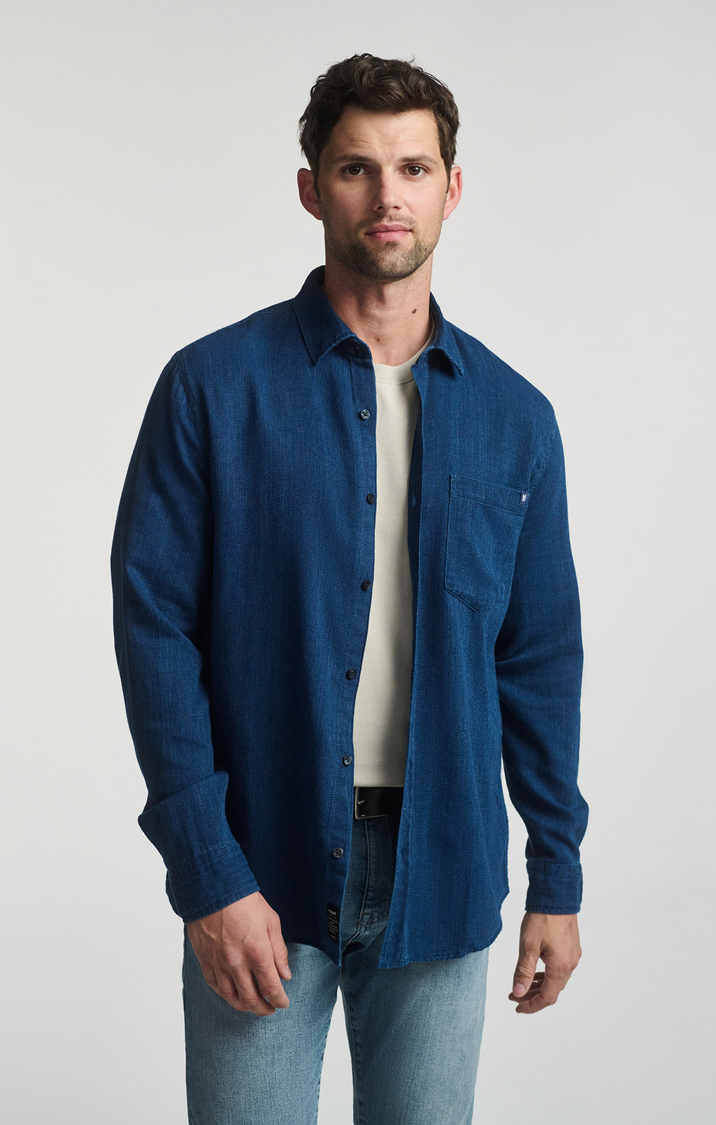 POCKET LONG SLEEVE BUTTON-UP SHIRT IN INDIGO - Mavi Jeans