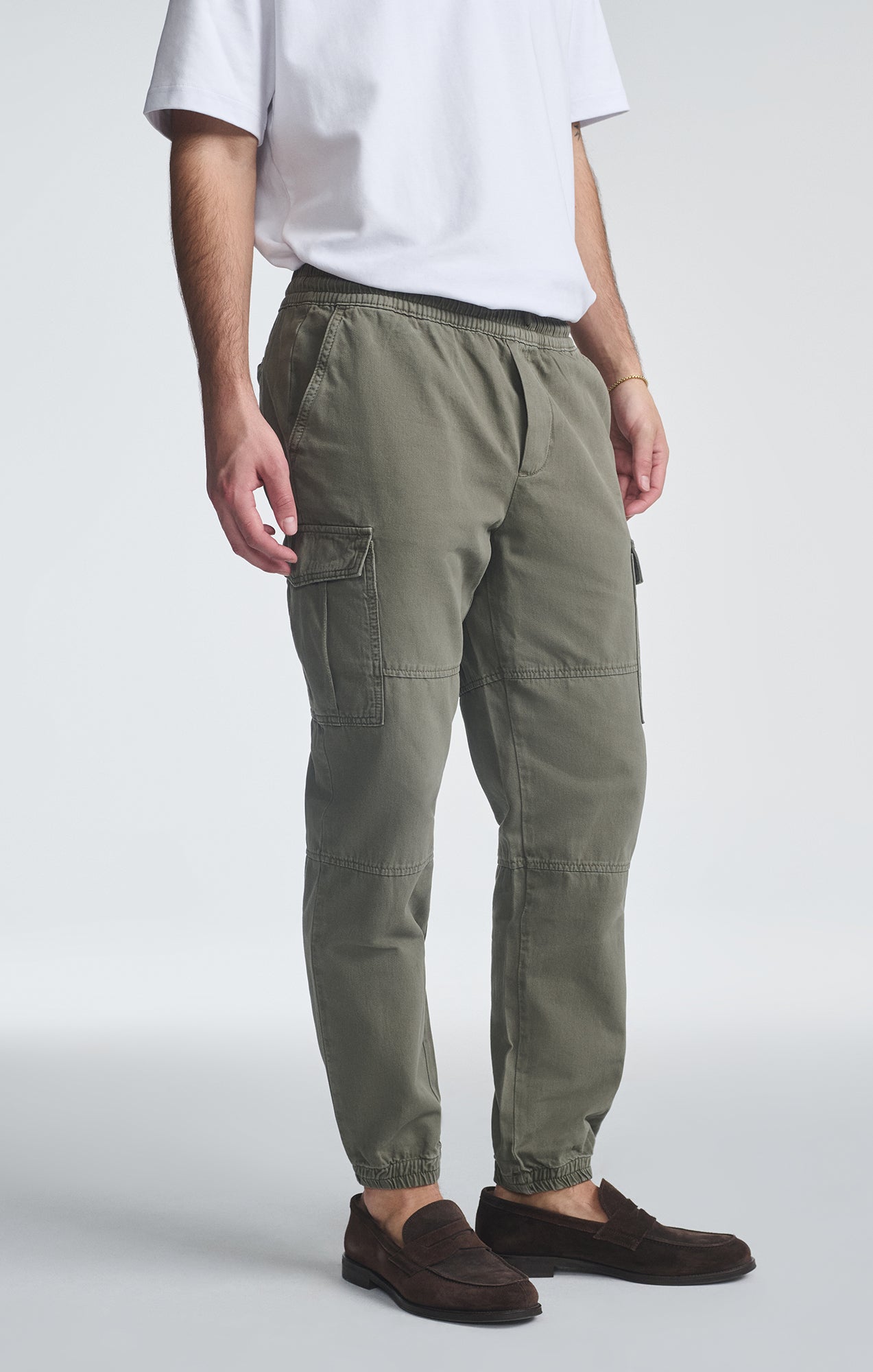 DOUBLE POCKET CUFFED CARGO PANTS IN SMOKEY OLIVE - Mavi Jeans