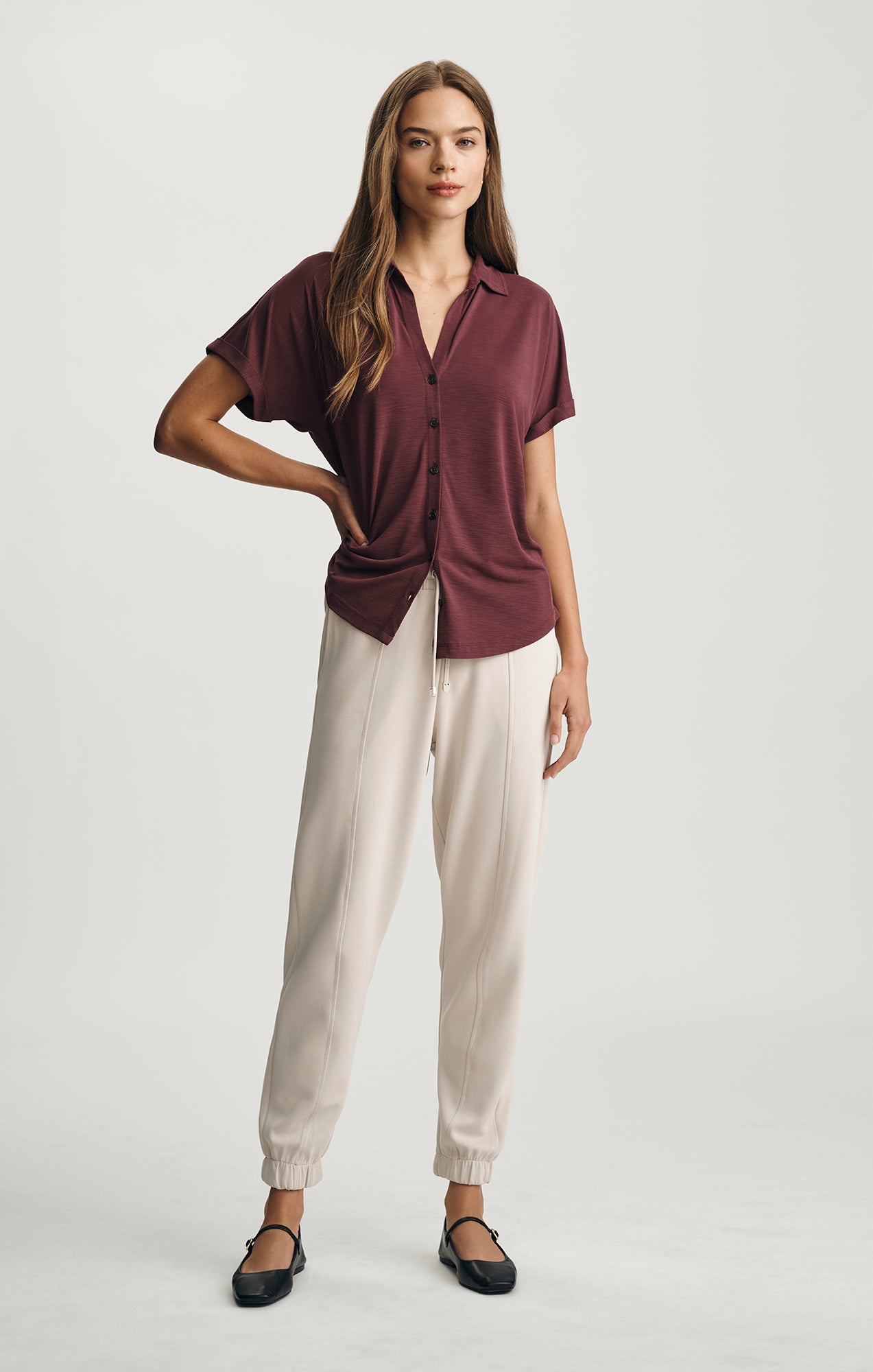 LUXE TOUCH TENCEL™ BUTTON-UP T-SHIRT IN SASSAFRAS - Mavi Jeans