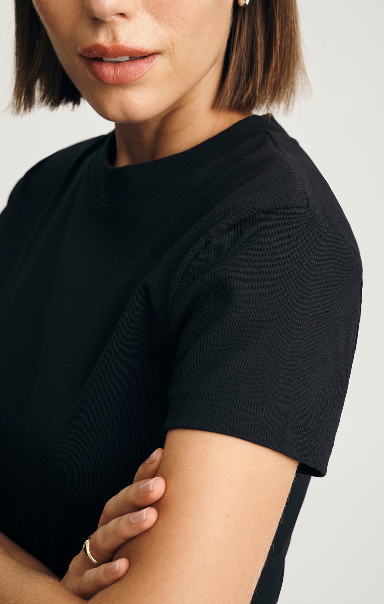 Mavi Women's Layla Ribbed Baby T-Shirt In Black – Mavi Jeans
