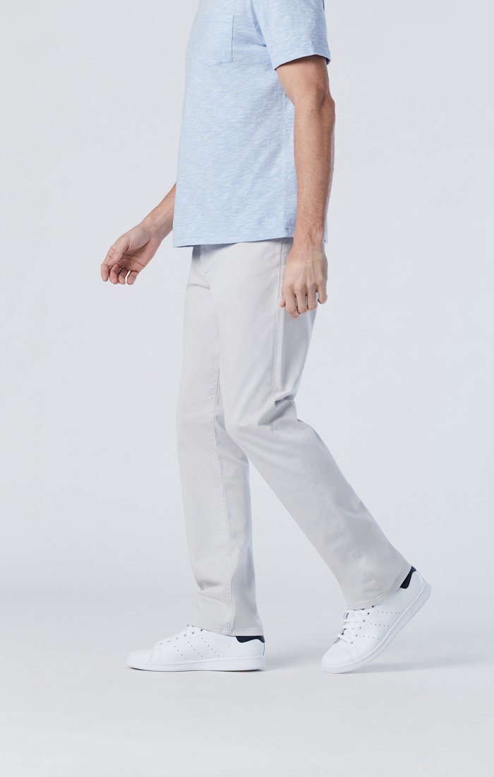 MATT RELAXED STRAIGHT LEG IN OYSTER MUSHROOM TWILL - Mavi Jeans