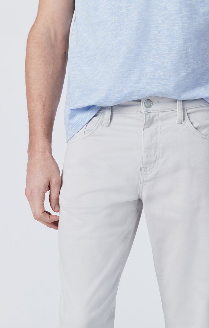 MATT RELAXED STRAIGHT LEG IN OYSTER MUSHROOM TWILL - Mavi Jeans