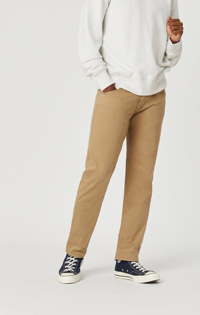 ZACH STRAIGHT LEG IN BRITISH KHAKI TWILL - Mavi Jeans