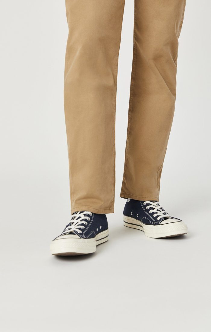 ZACH STRAIGHT LEG IN BRITISH KHAKI TWILL - Mavi Jeans