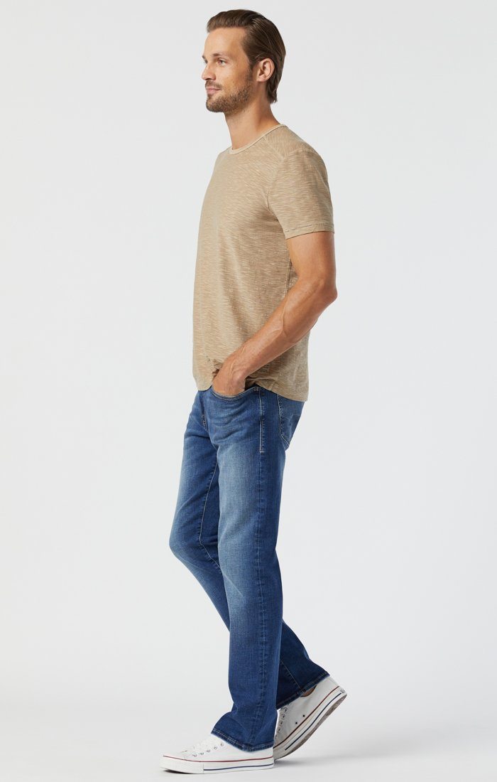 ZACH STRAIGHT LEG IN MID BRUSHED ORGANIC MOVE - Mavi Jeans