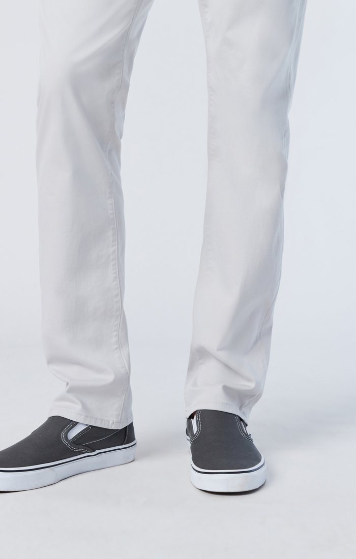 ZACH STRAIGHT LEG IN OYSTER MUSHROOM TWILL - Mavi Jeans