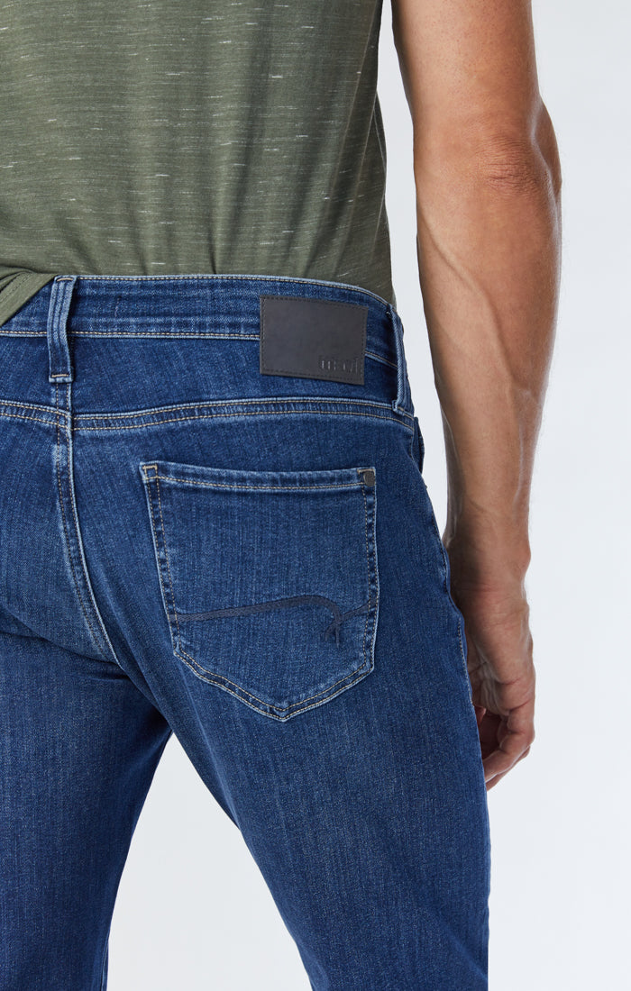 JAKE SLIM LEG JEANS IN INDIGO BRUSHED WILLIAMSBURG - Mavi Jeans