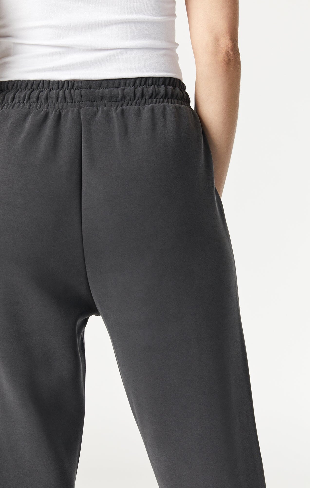 LUXE TOUCH SWEATPANTS IN BLACK - Mavi Jeans