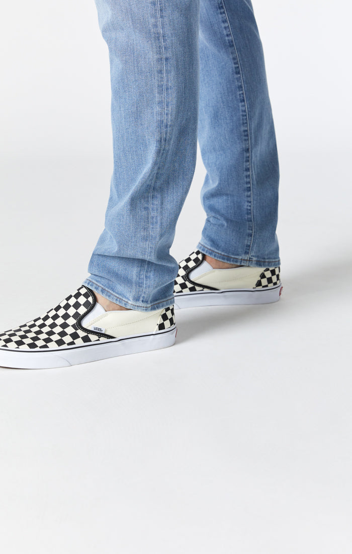 JAKE SLIM LEG IN LIGHT INDIGO WILLIAMSBURG - Mavi Jeans