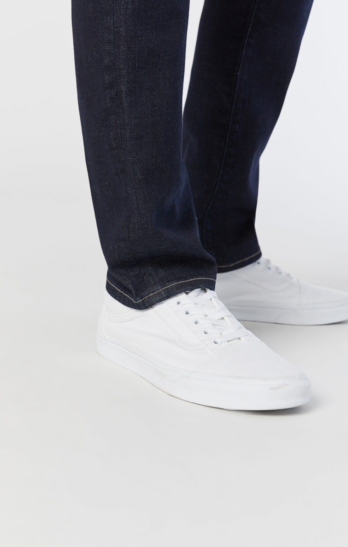 JAKE SLIM LEG IN RINSE BRUSHED FEATHER BLUE - Mavi Jeans