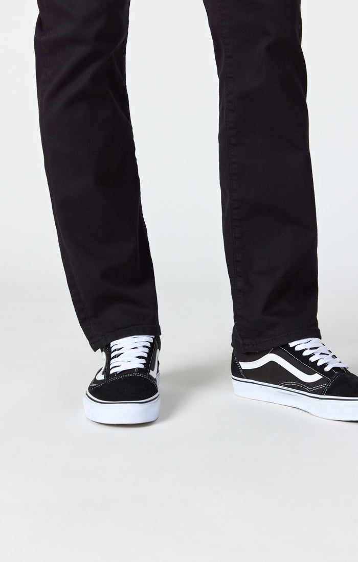 MATT RELAXED STRAIGHT LEG JEANS IN DOUBLE BLACK SUPERMOVE - Mavi Jeans