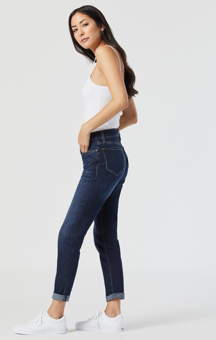 Mavi rayne best sale distressed boyfriend jean