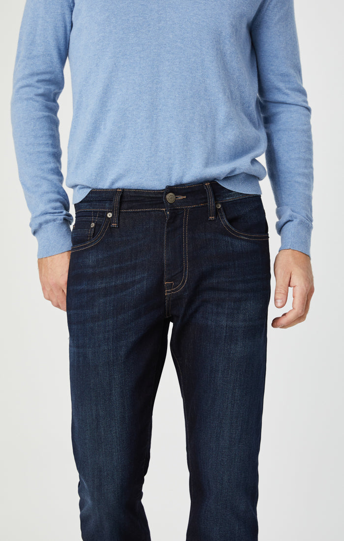 ZACH STRAIGHT LEG IN RINSE BRUSHED WILLIAMSBURG - Mavi Jeans
