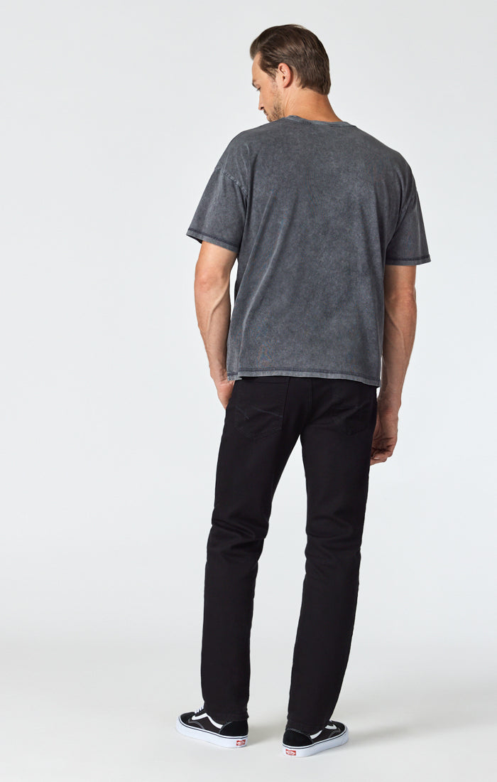 MATT RELAXED STRAIGHT LEG JEANS IN DOUBLE BLACK SUPERMOVE - Mavi Jeans