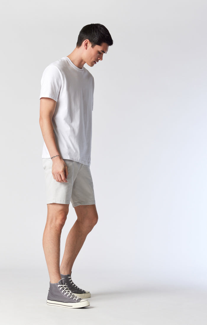 NOAH SHORTS IN OYSTER MUSHROOM TWILL - Mavi Jeans