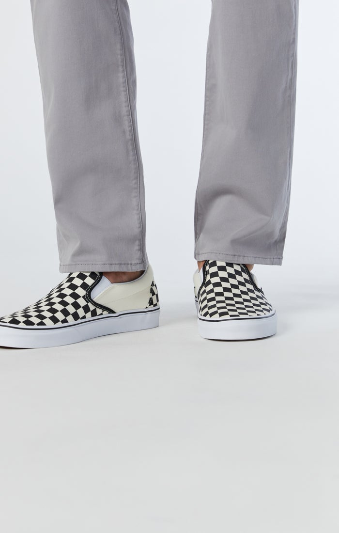 ZACH STRAIGHT LEG PANTS IN GRAPHITE TWILL - Mavi Jeans