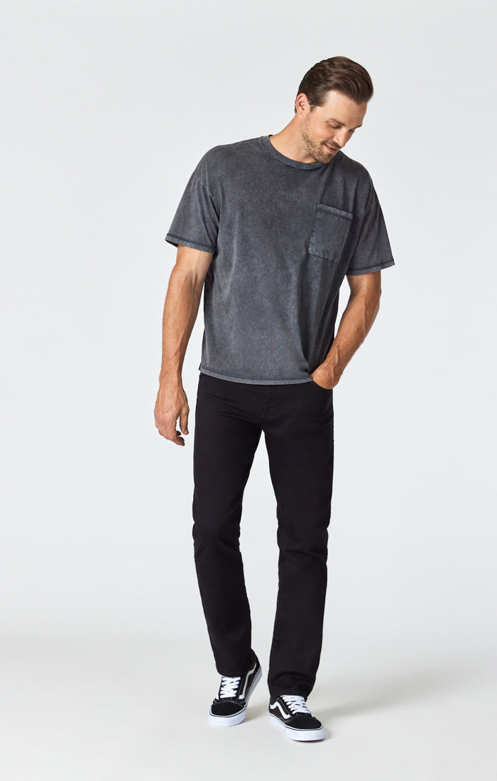 MATT RELAXED STRAIGHT LEG JEANS IN DOUBLE BLACK SUPERMOVE - Mavi Jeans
