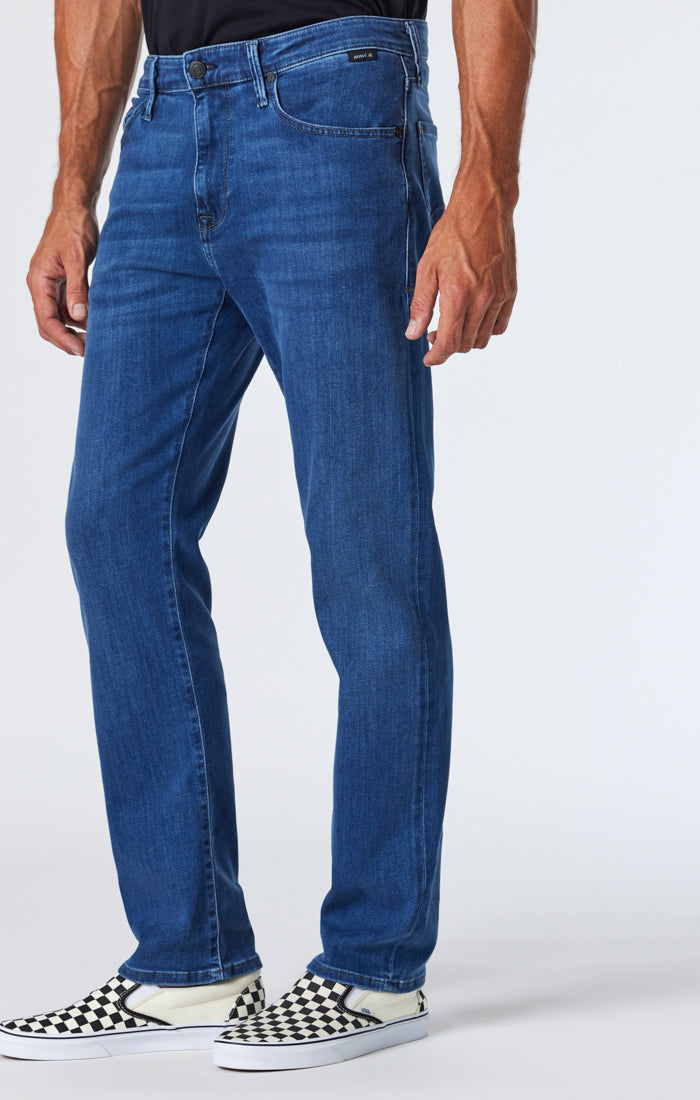 Mavi Men's Zach Regular Rise Straight Leg In Sky Supermove – Mavi Jeans