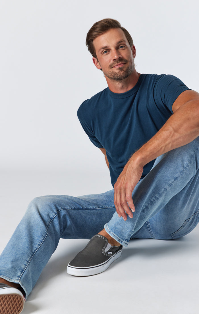 ZACH STRAIGHT LEG IN LIGHT FOGGY FEATHER BLUE - Mavi Jeans