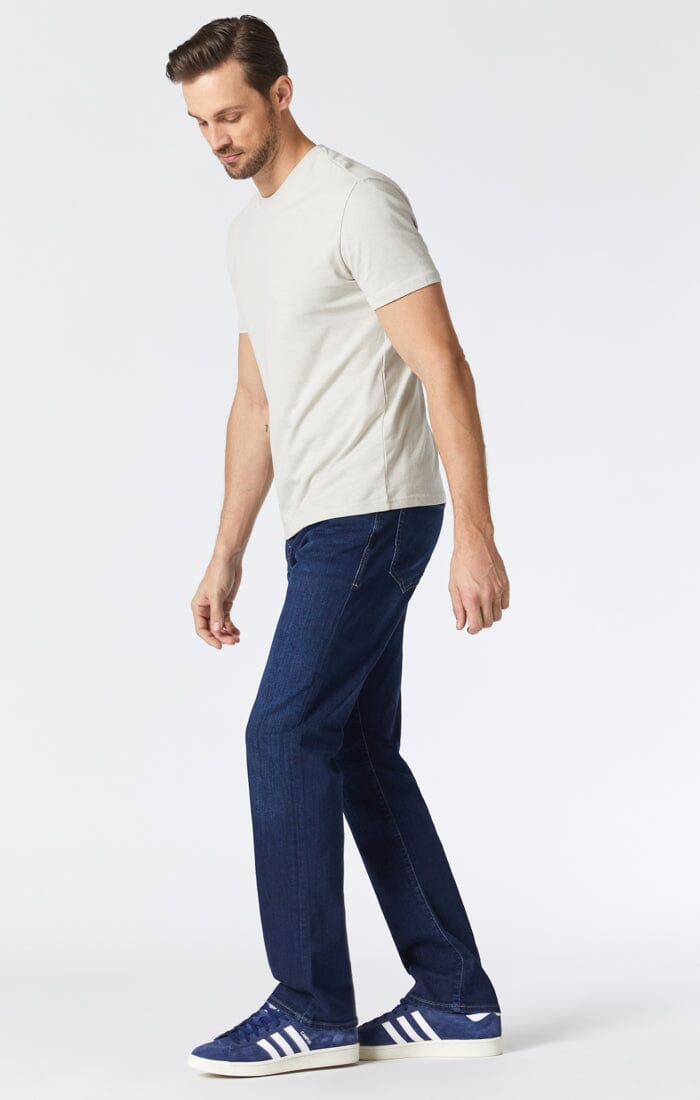 ZACH STRAIGHT LEG IN DEEP BRUSHED WILLIAMSBURG - Mavi Jeans