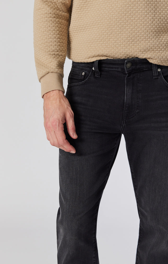 ZACH STRAIGHT LEG IN SMOKE WILLIAMSBURG - Mavi Jeans