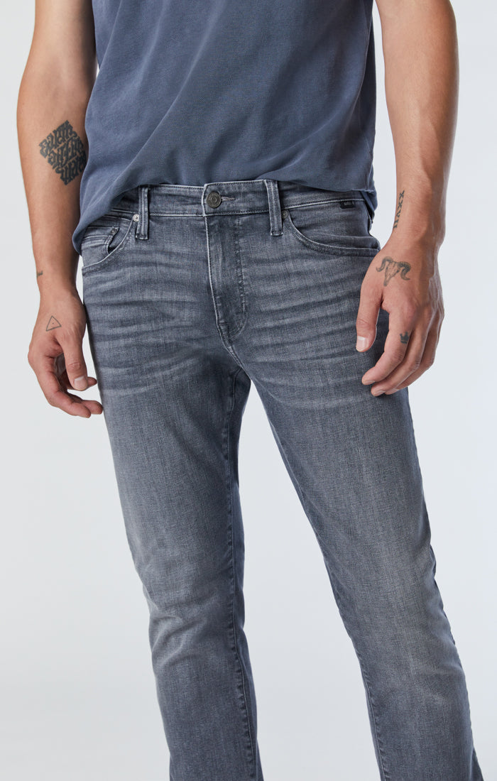 JAKE SLIM LEG JEANS IN MID GREY WILLIAMSBURG - Mavi Jeans