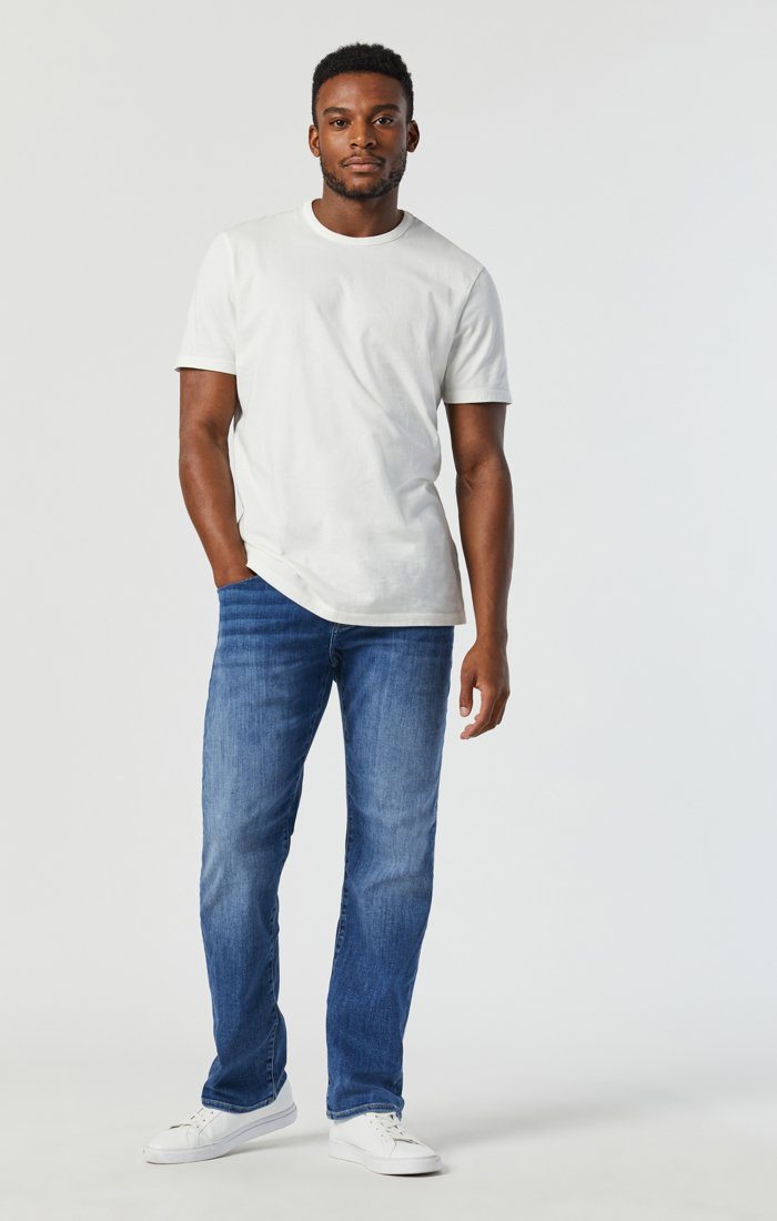 MARCUS SLIM STRAIGHT LEG JEANS IN MID FOGGY FEATHER BLUE - Mavi Jeans