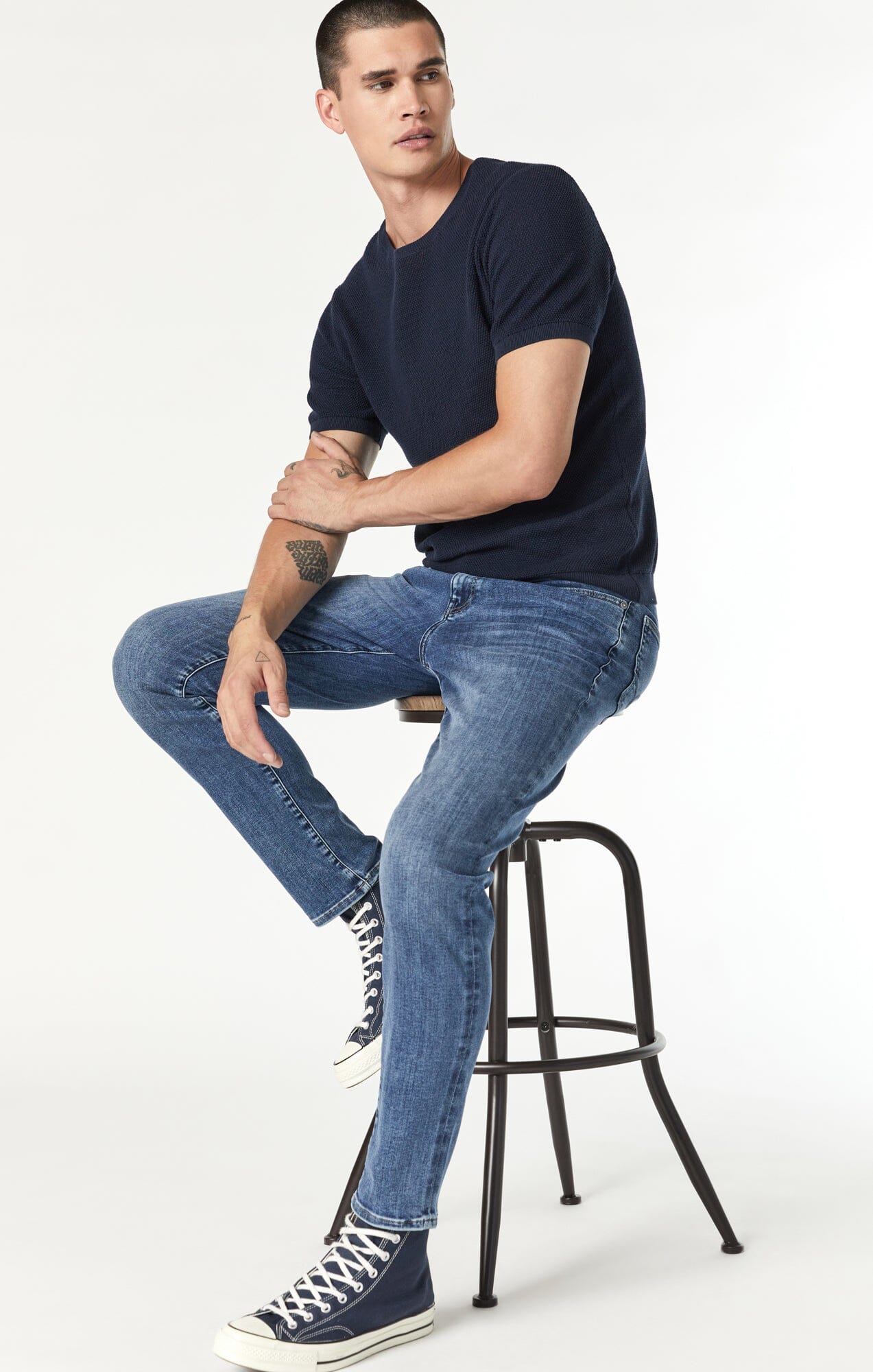 STEVE ATHLETIC FIT JEANS IN DARK USED SUPERMOVE - Mavi Jeans